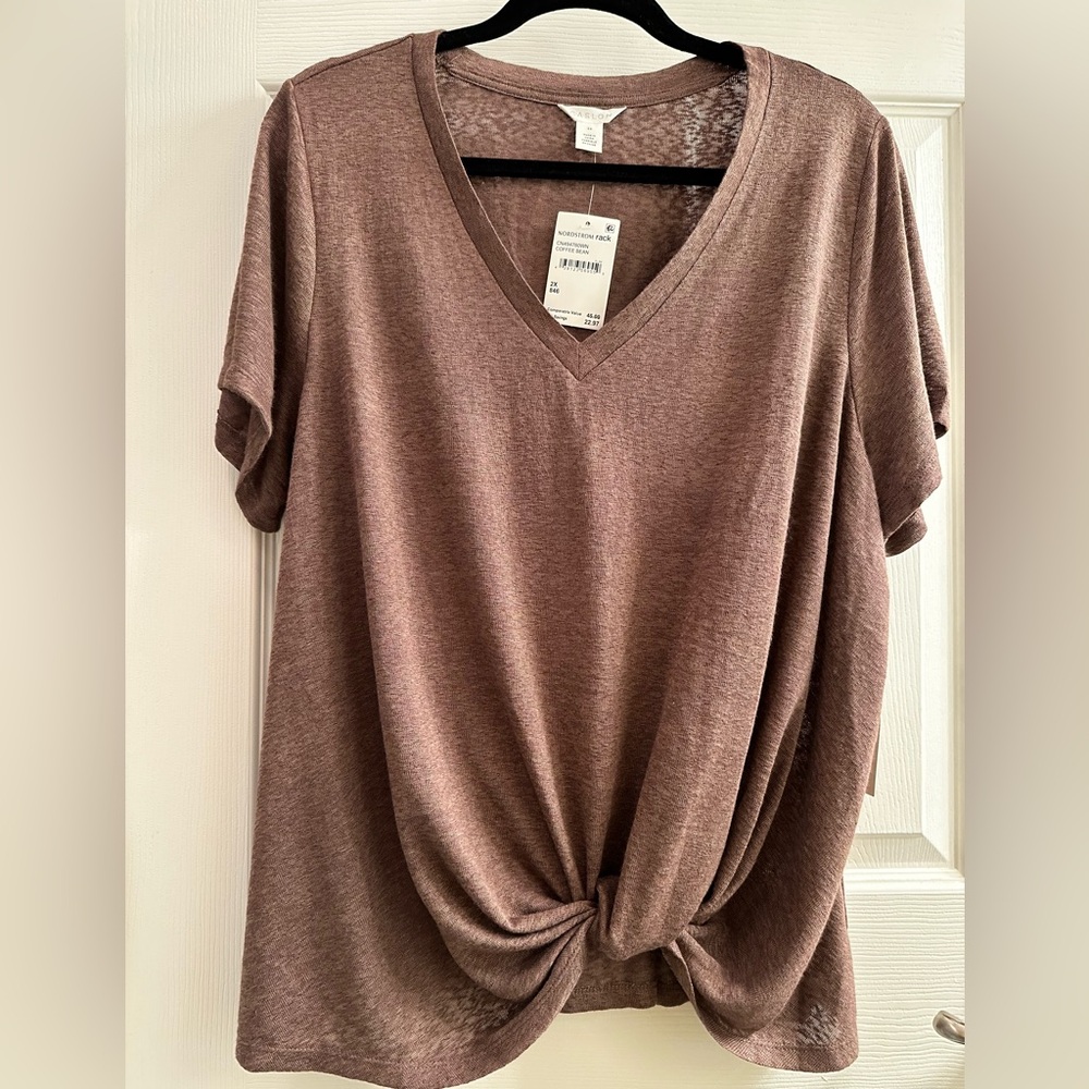 Caslon V-neck twist hem t-shirt